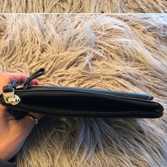 Fossil Black Leather Wallet/Wristlet - Picture 4 of 5